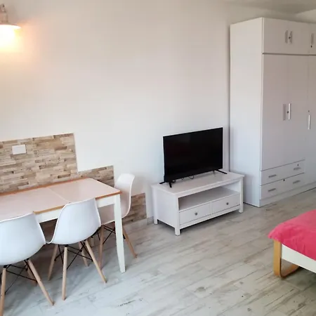 Apartamento Designer 1 Bedroom White Tree 2 Minutes To The In The Center, Puerto De La Cruz, Tenerife *