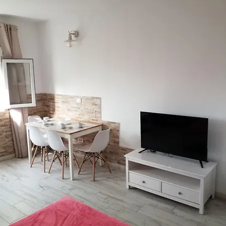 Apartamento Designer 1 Bedroom White Tree 2 Minutes To The In The Center, Puerto De La Cruz, Tenerife Puerto de la Cruz (Tenerife)